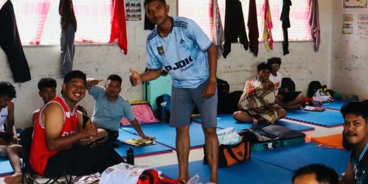 Sekda Mentawai Turun Langsung Cek Penginapan Kontingen Mentawai di Porprov XVI Sumbar
