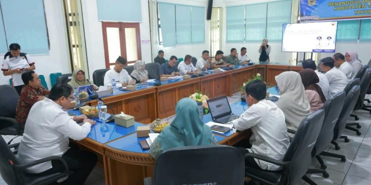 Tekan Kemiskinan hingga 3,59 Persen, Tanah Datar Catat Tren Positif