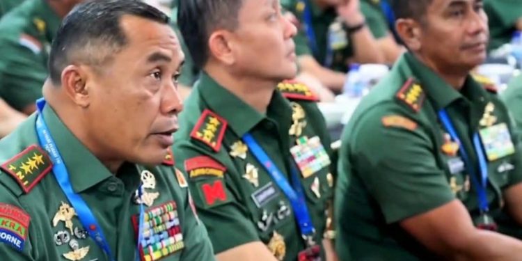 Dankodiklatad Letjen TNI Mohamad Hasan Ikuti Retreat Pejabat TNI-Polri 2026 di Istana Kepresidenan